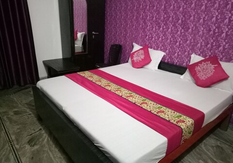Hotel R.k