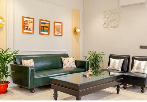 Aahaan Elite Homestay