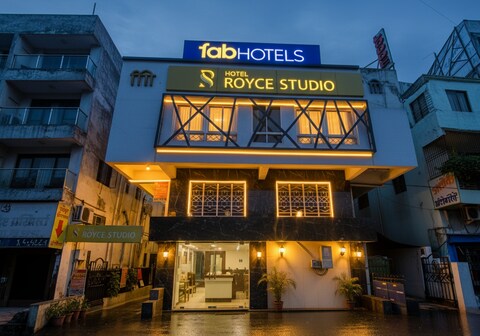 FabHotel Royce Studio Apartments - Nr. Pune International Airport