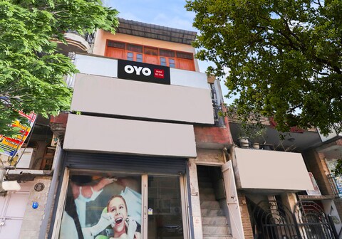 Hotel O Shine Inn Govind Puri Metro Station