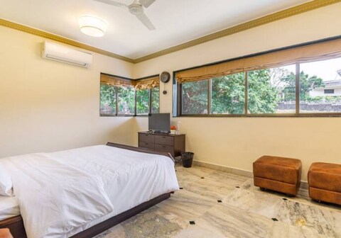 4BHK Hillside Haven by Pranaam Stays