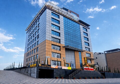 HOTEL MIDTOWN GRAND