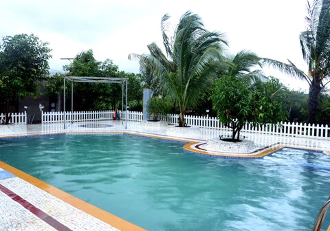 AANANDI FARM AND RESORT