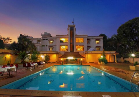 Quality Airport Hotel