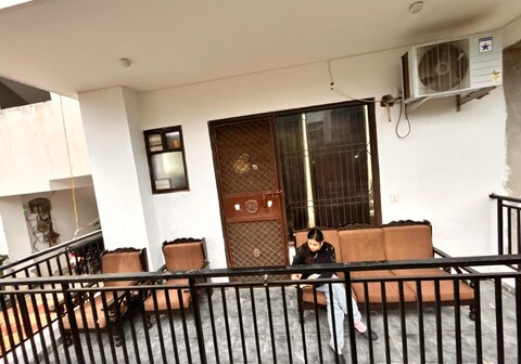 Varaya 1RK by TACHI Stays