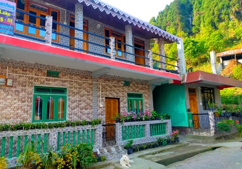 Blessing Homestay Ahaldara