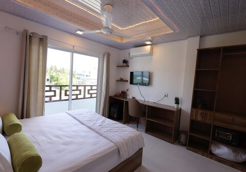 Batuta Maldives Fourson