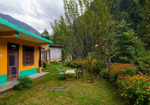 Stone Cottage and Tree House by StayApart