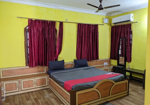Pink Villa Homestay 5 Mins From Care Hospital