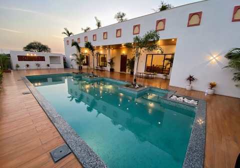 Syna Amado  6BR Pool Villa