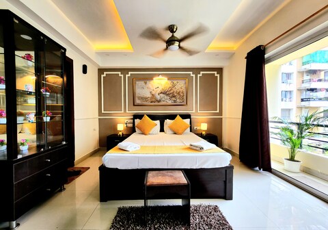 Siddha Xanadu Studio Apartment 334