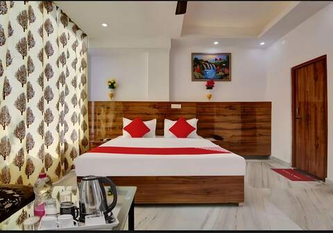 Hotel The Grand Sitapuri