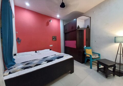 House near sangam jhusi prayagraj