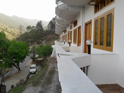 Hotel Divine, Barkot Hotel Divine, Barkot