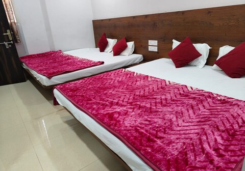 Hotel Dev Prayag Palace