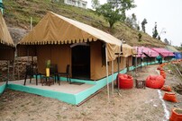 Dhanolti Camps, Dhanaulti Dhanolti Camps, Dhanaulti