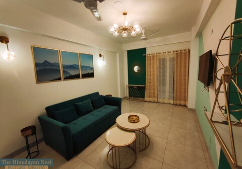 Himalayan Nest: Luxury Apartment on Dehradun Mussoorie road