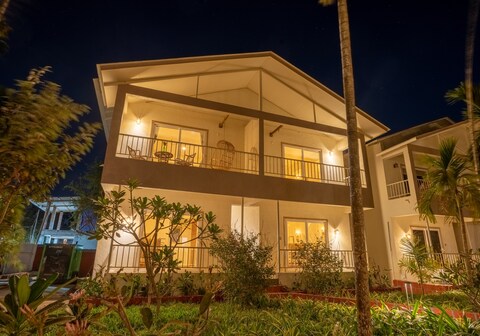 VITS Select Casuarina Diveagar