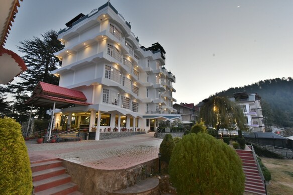 DLS Hillcrest Resort