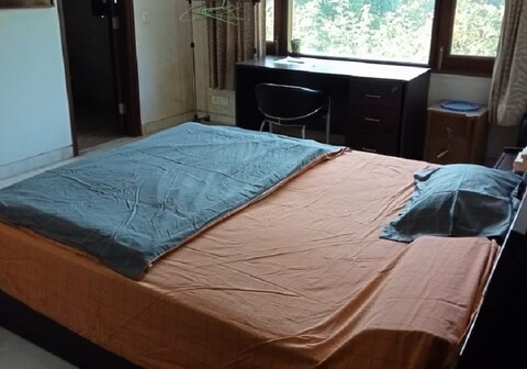 Deluxe Room in Panchsheel Park Near Max Hospital
