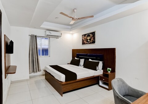 Hotel O Navprateek Hospitality