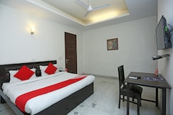 OYO 5216 Aksh Palace, Delhi OYO 5216 Aksh Palace, Delhi