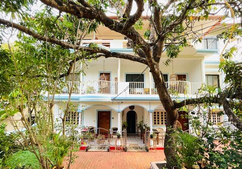 Aamra Ghar by evaddo