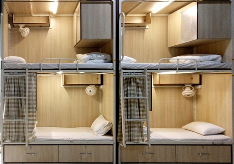 Abuzz Hostel, SakiNaka