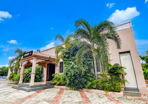 Hotel O Nilkanth Nivas