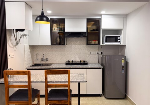 BedChambers Apart Hotels, Sector 39