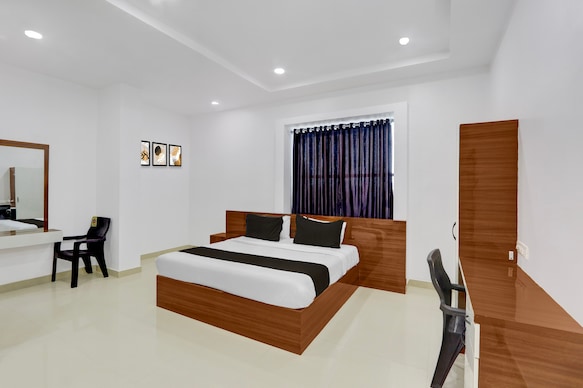 HOTEL O KARTHIKEYA GUEST Inn