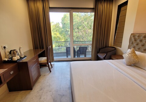 JMD Residency