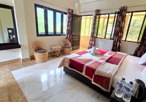 Shri Narayan Residency