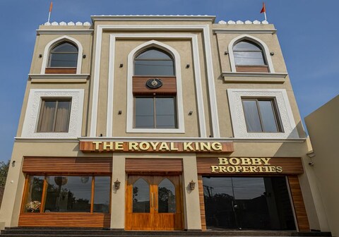 Hotel The Royal King