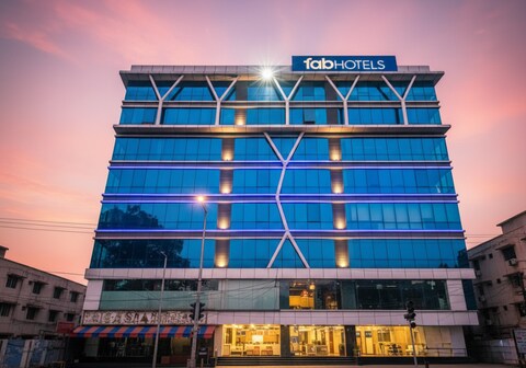 FabHotel Axis International - Nr. Mumbai International Airport