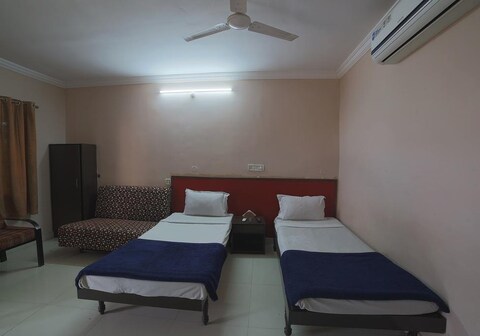 Hotel Sri Krishna
