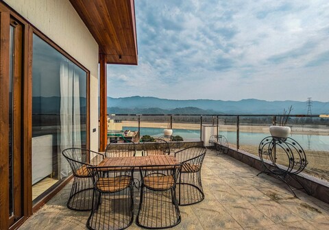 Ganga River View, 3BHK Penthouse, Rishikesh By Homeyhuts