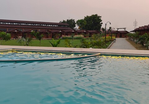 Nirvana Resort and Restaurant