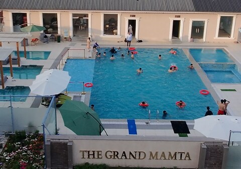 The Grand Mamta (Near Dal Lake)