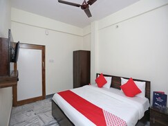 OYO 18363 New Shanti Hotel, Allahabad OYO 18363 New Shanti Hotel, Allahabad