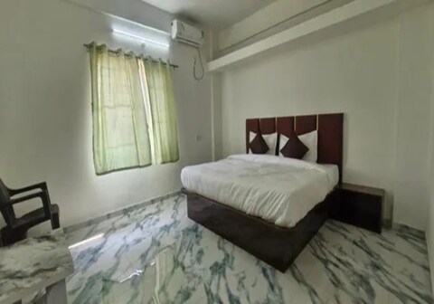 FabHotel Infinity Residency