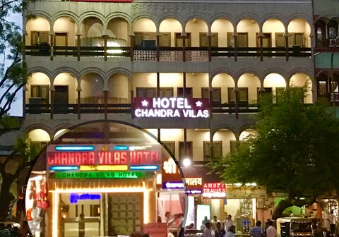 Chandra Vilas Hotel