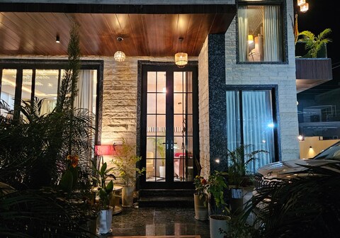 Luxury Bliss Homestay (unit of Hosteller Backpakcer homestay)
