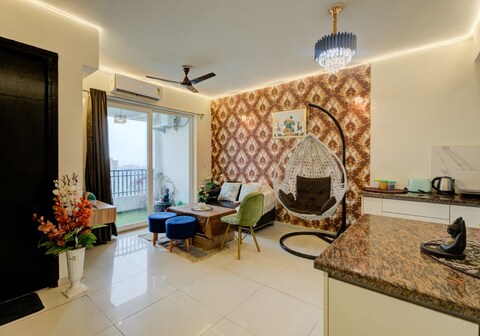 City view by Royal rooms