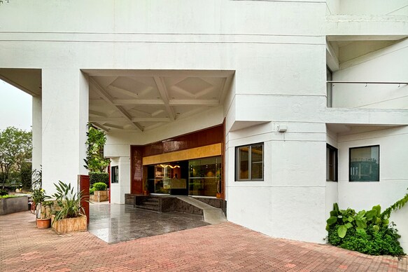 Hotel Maharaja Regency