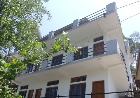 Shree Nath Ji Hotel (bnb)