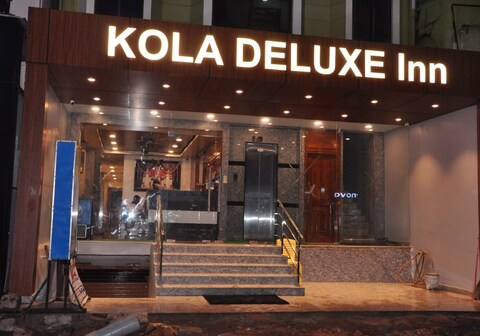 HOTEL KOLA DELUXE INN