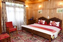 Houseboat Hunza, Srinagar Houseboat Hunza, Srinagar