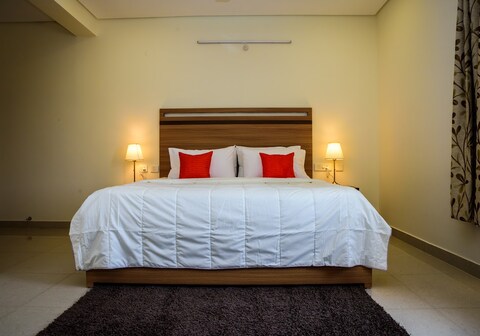 Cloud9Homes | Rooms in a Serviced Apartments