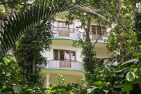 Chrissie`s Hotel, Thekkady Chrissie`s Hotel, Thekkady